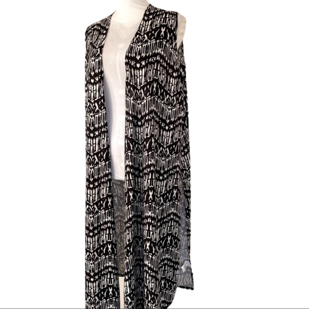 LuLaRoe Joy Longline Vest - Black & White Print NWOT
